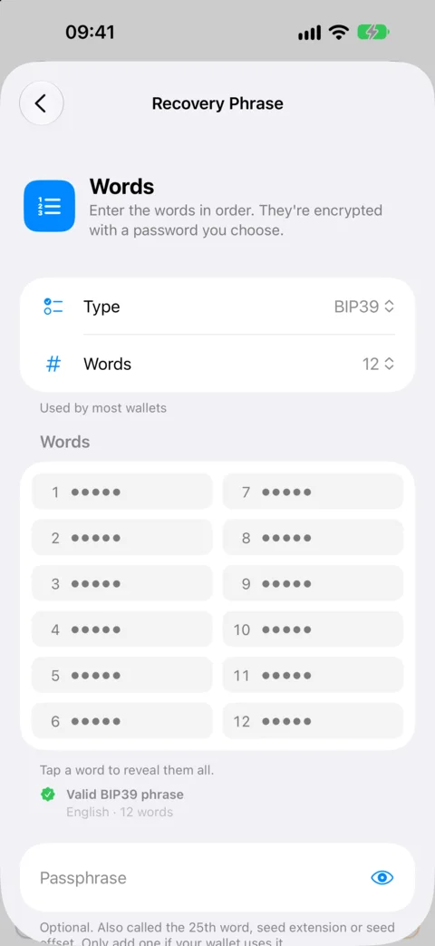 Entering a 12-word recovery phrase, checked as it's typed: Valid BIP39 phrase